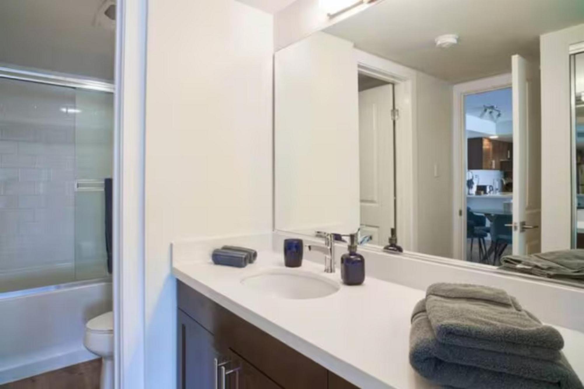 Apartment Blue Agate - Seaside Bright 2br With Marina Views Los Angeles
